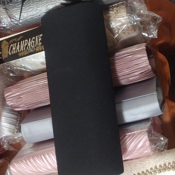 Purse - Picture 2 of 2